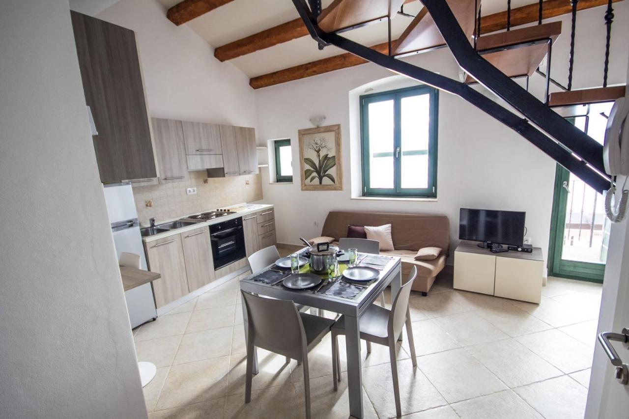 Center, Seafront With Terrace In Umag