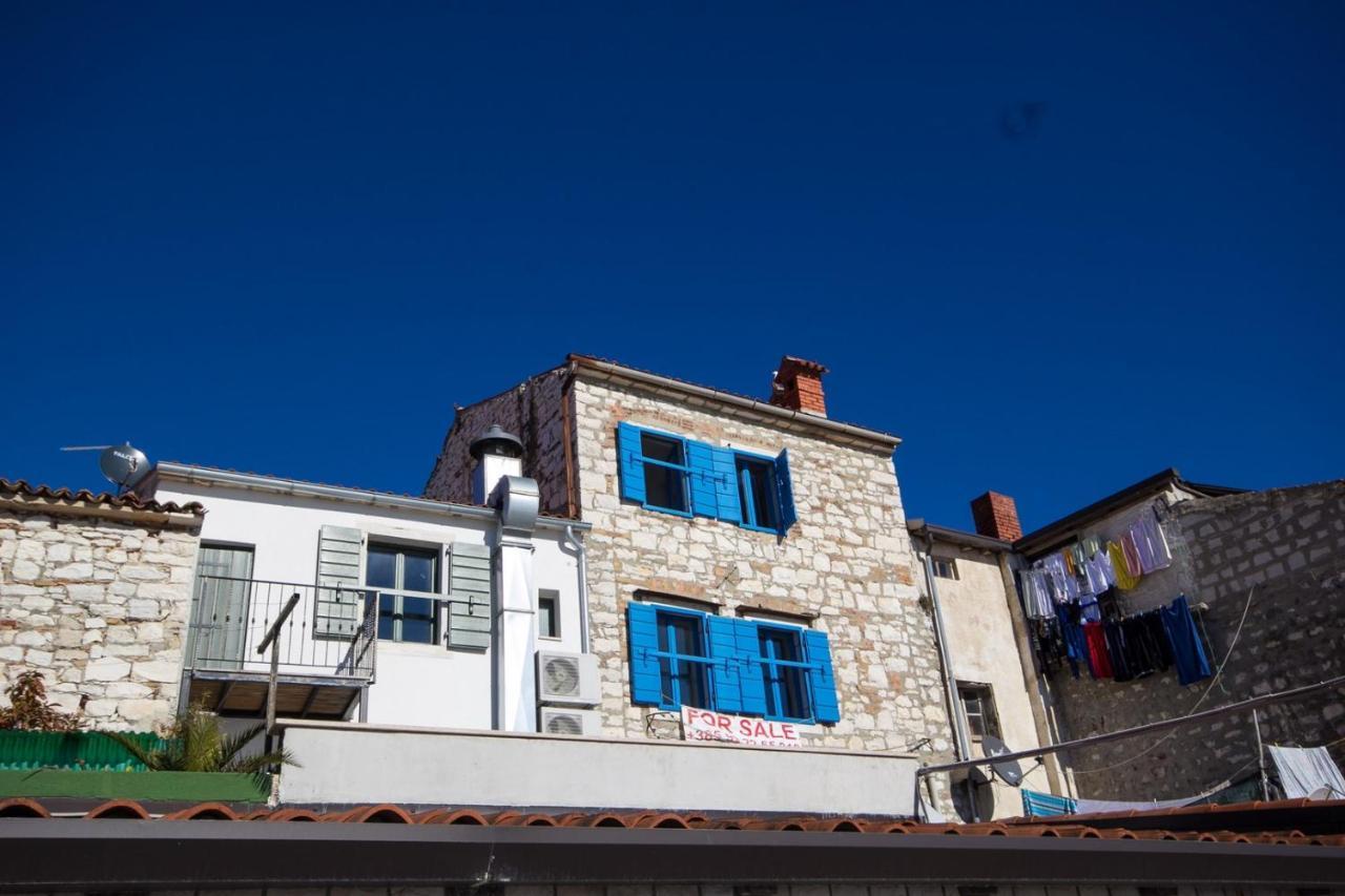 Center, Seafront With Terrace In